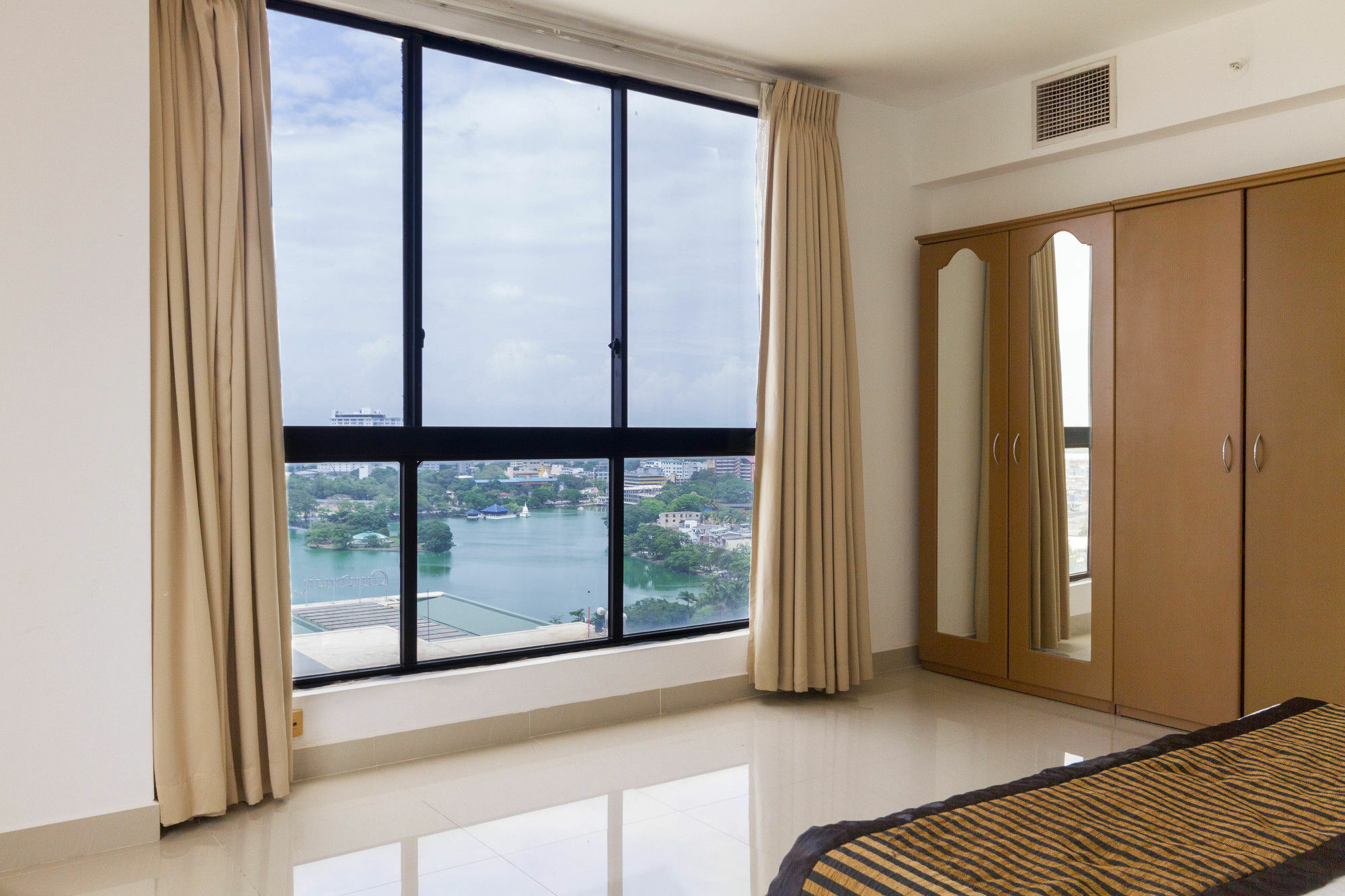 شقة Crescat Residencies كولمبو المظهر الخارجي الصورة